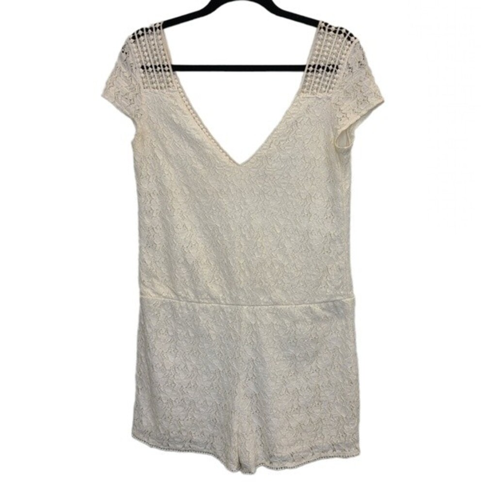 Zara Trafaluc Women's M Cream Embroidered Floral Lace Romper